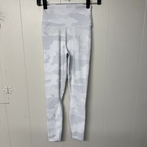 Alo Yoga High-Waist Camo Vapor White Grey Leggings Women’s Size XXS EUC